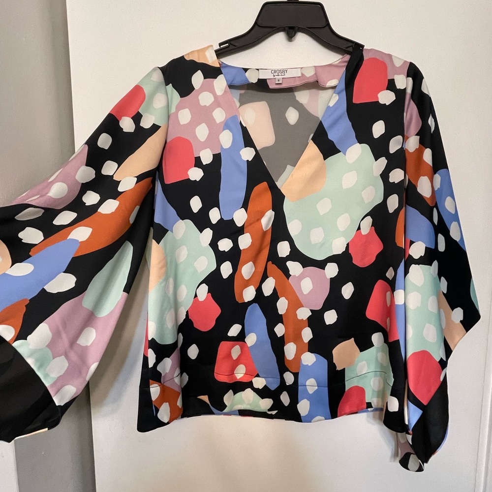 Bell sleeve, silky blouse